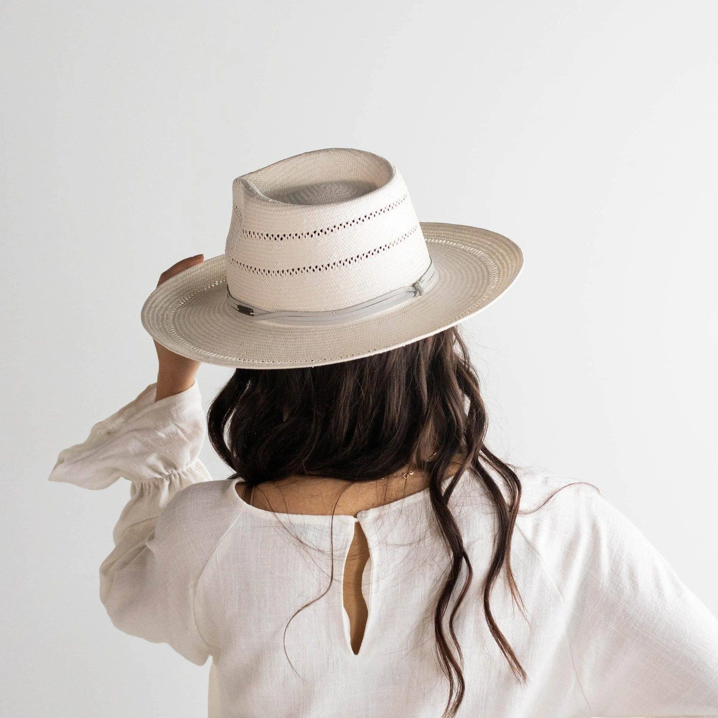 Arlo Straw Teardrop Fedora: Size 59 M/L / Honey