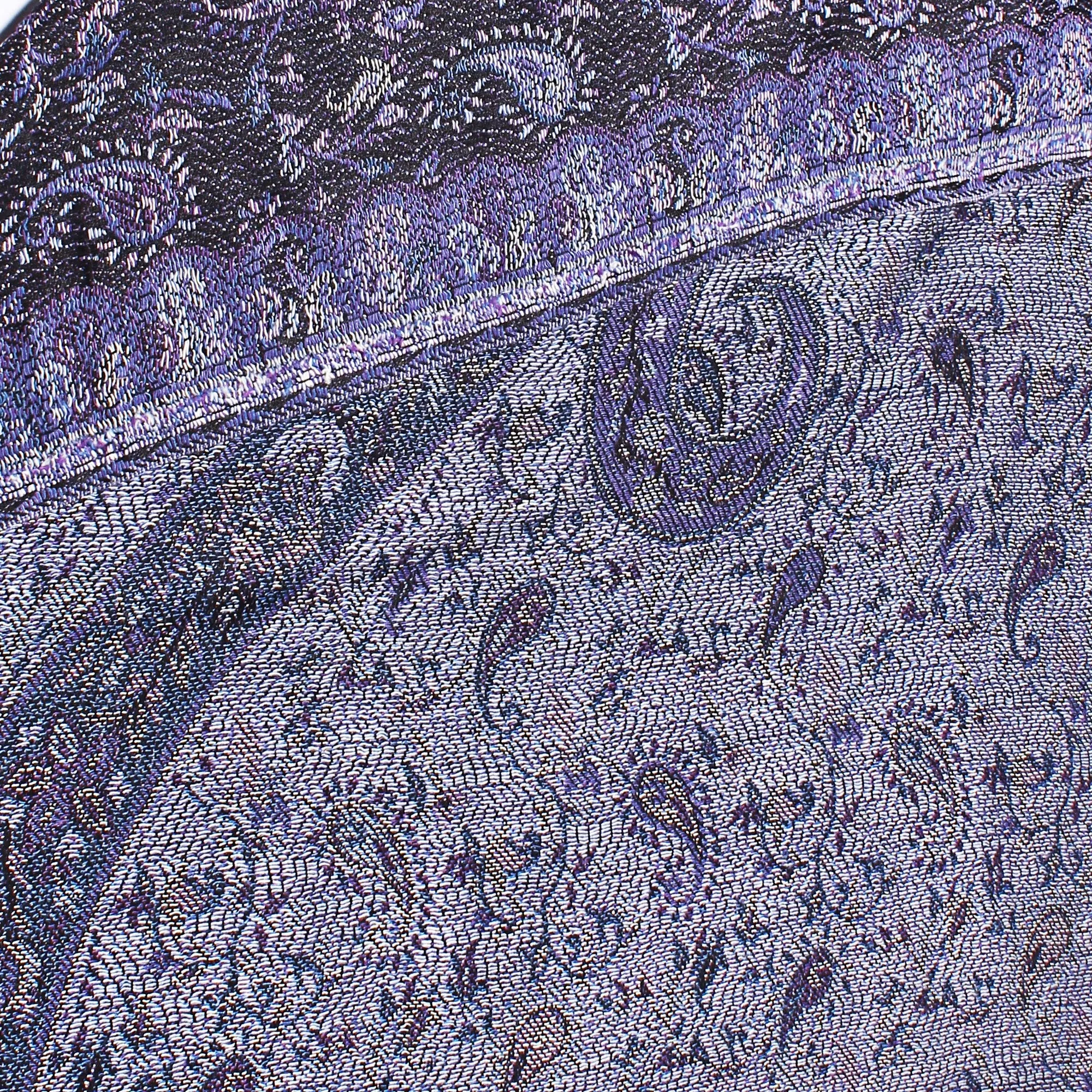 Elegant Harmony Paisley Jacquard Scarf