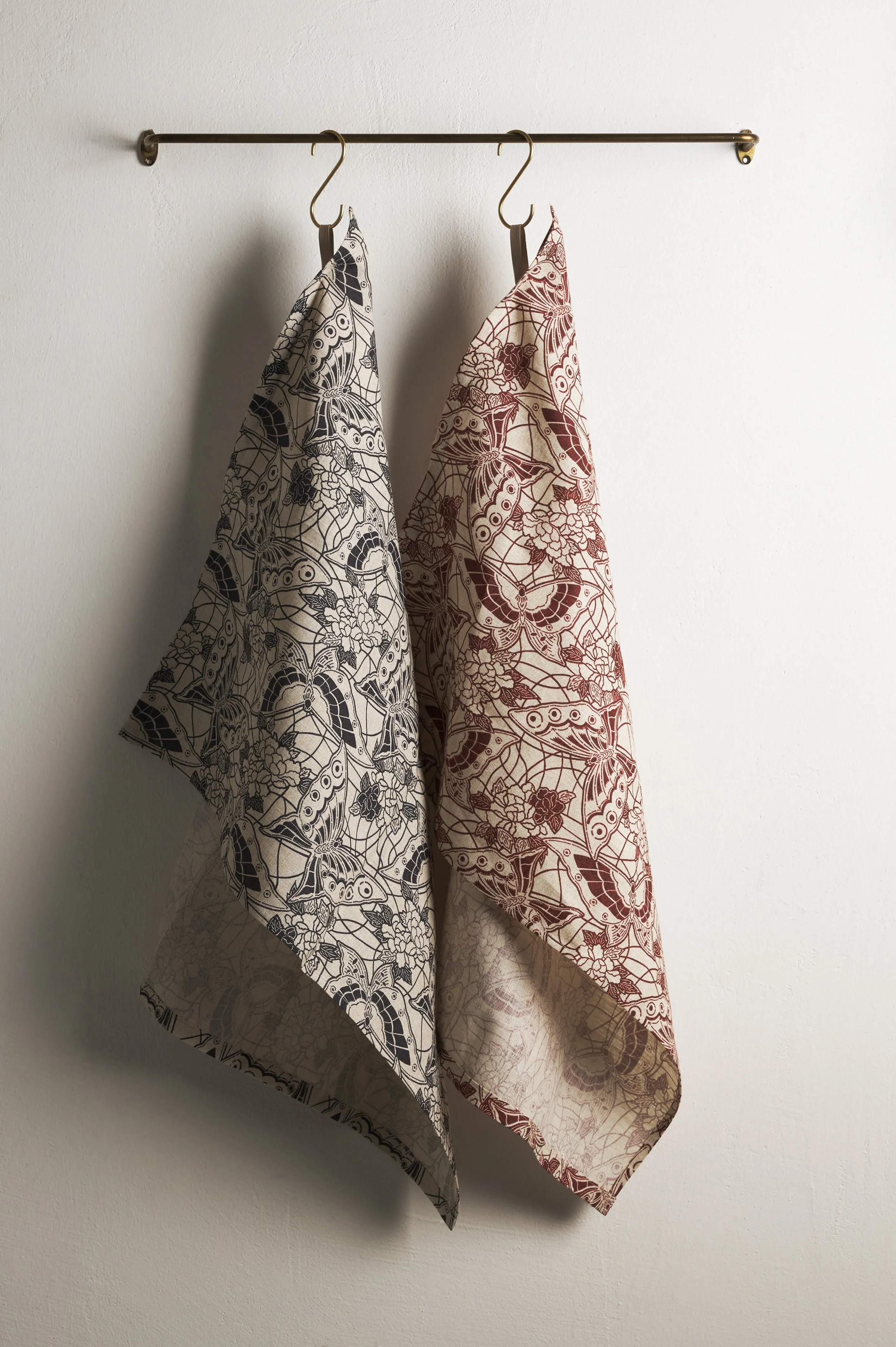 SET OF 2 PRINTED LINEN KITCHEN TOWELS