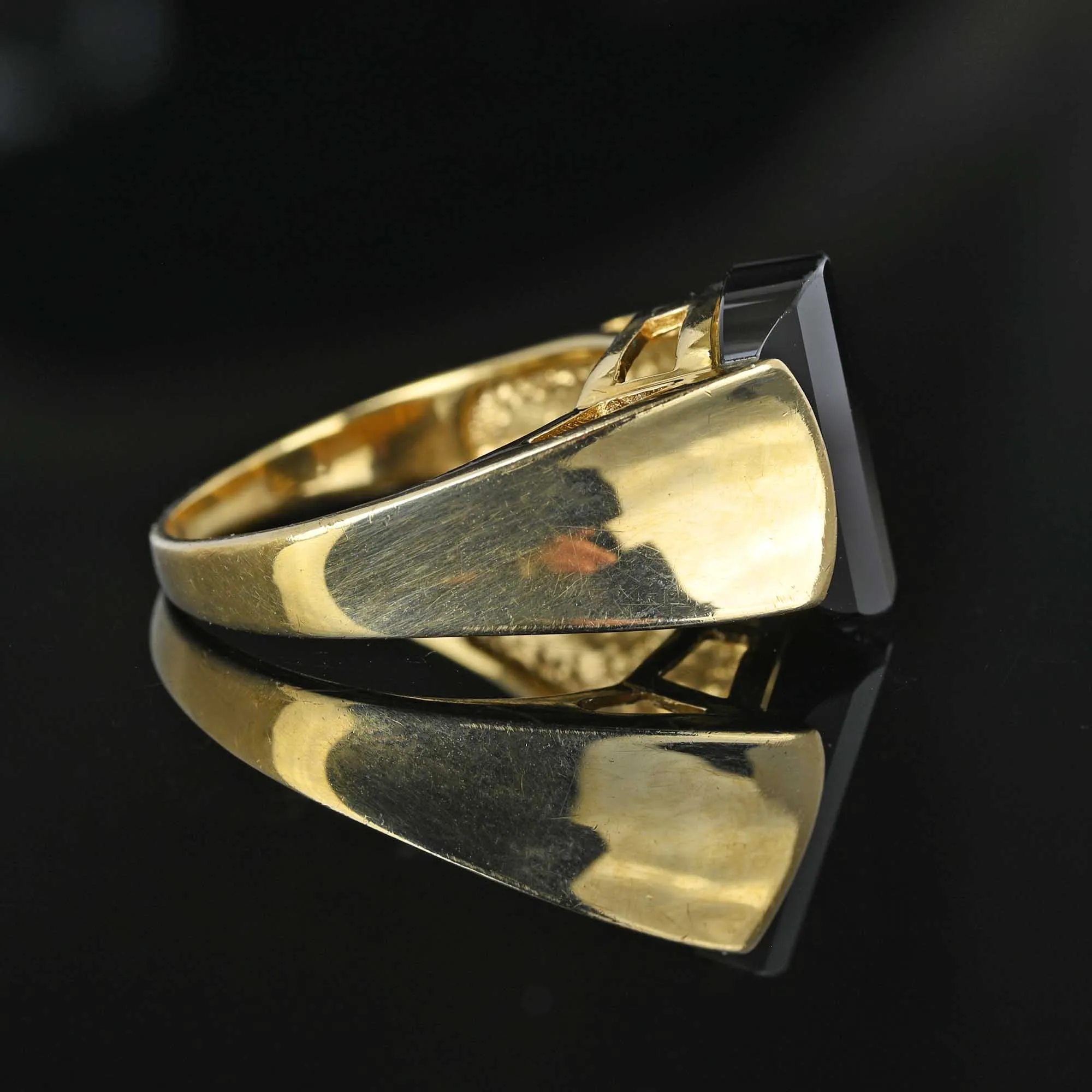 Vintage Gold Faceted Fancy Cut Black Onyx Ring